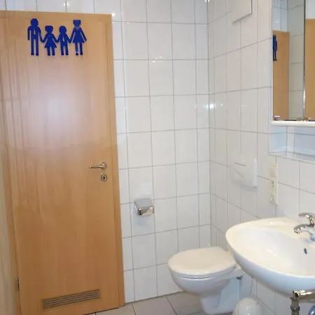 Apartman Geraeumige Mit Skilift In Der Naehe, Cleaning Included *